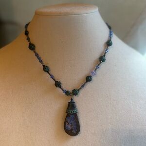 Gemstone pendant necklace